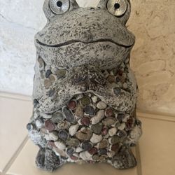 Solar Rock Frog Garden Statue – Outdoor Décor