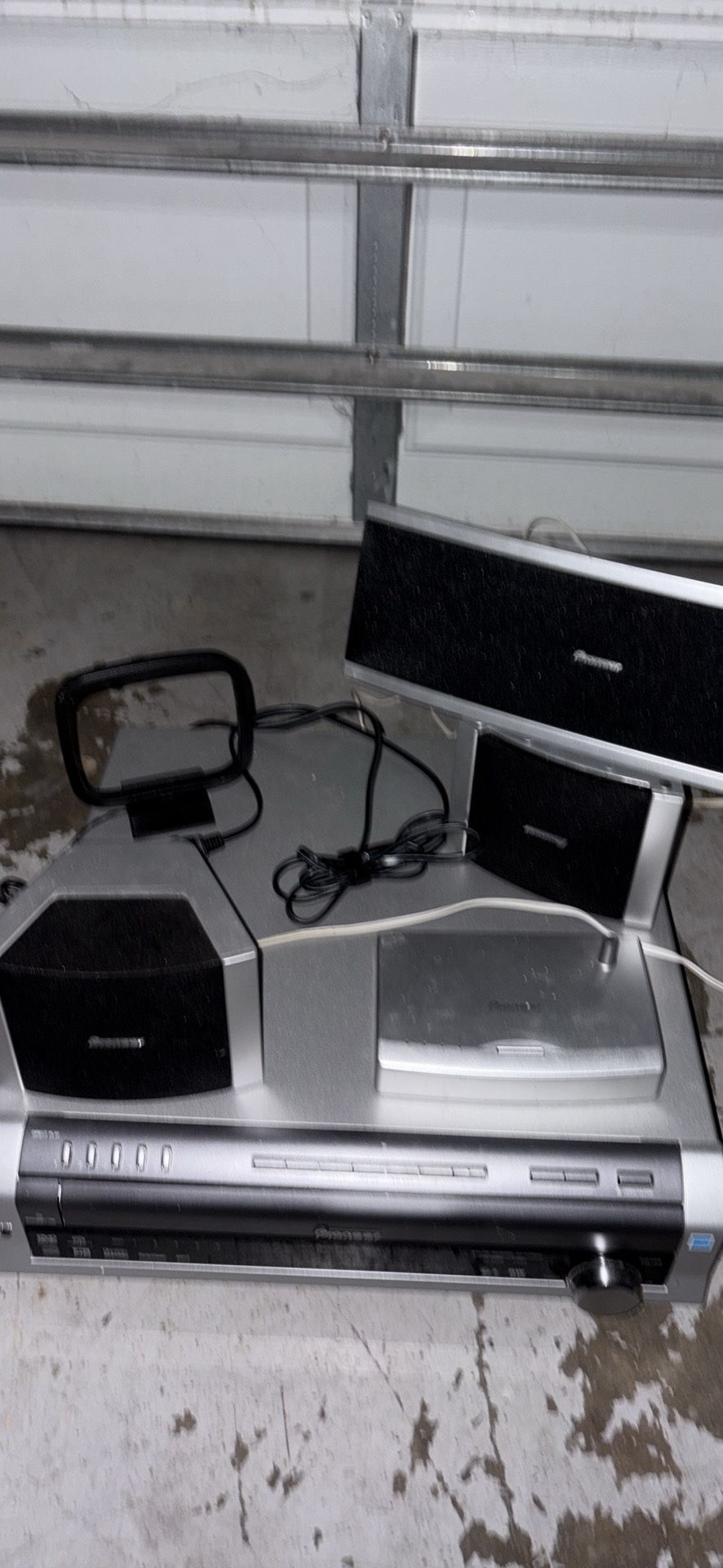 Full Pioneer Surround Sound System