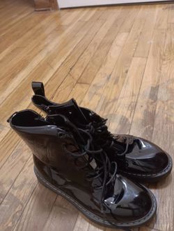 Womans shoes