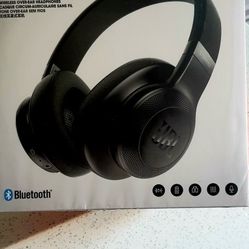 E55BT jbl wireless headphones new