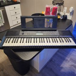 Yamaha Keyboard