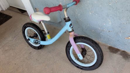 Giant PRE balance bike