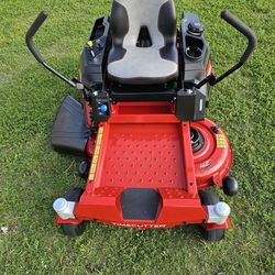 Toro
TimeCutter 42 in. Briggs and Stratton 22 HP V-Twin Gas Dual Hydrostatic Zero Turn Riding Mower with Smart Speed