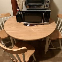 Kitchen Table and Chairs