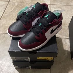 Jordan 1 low Beetroot 