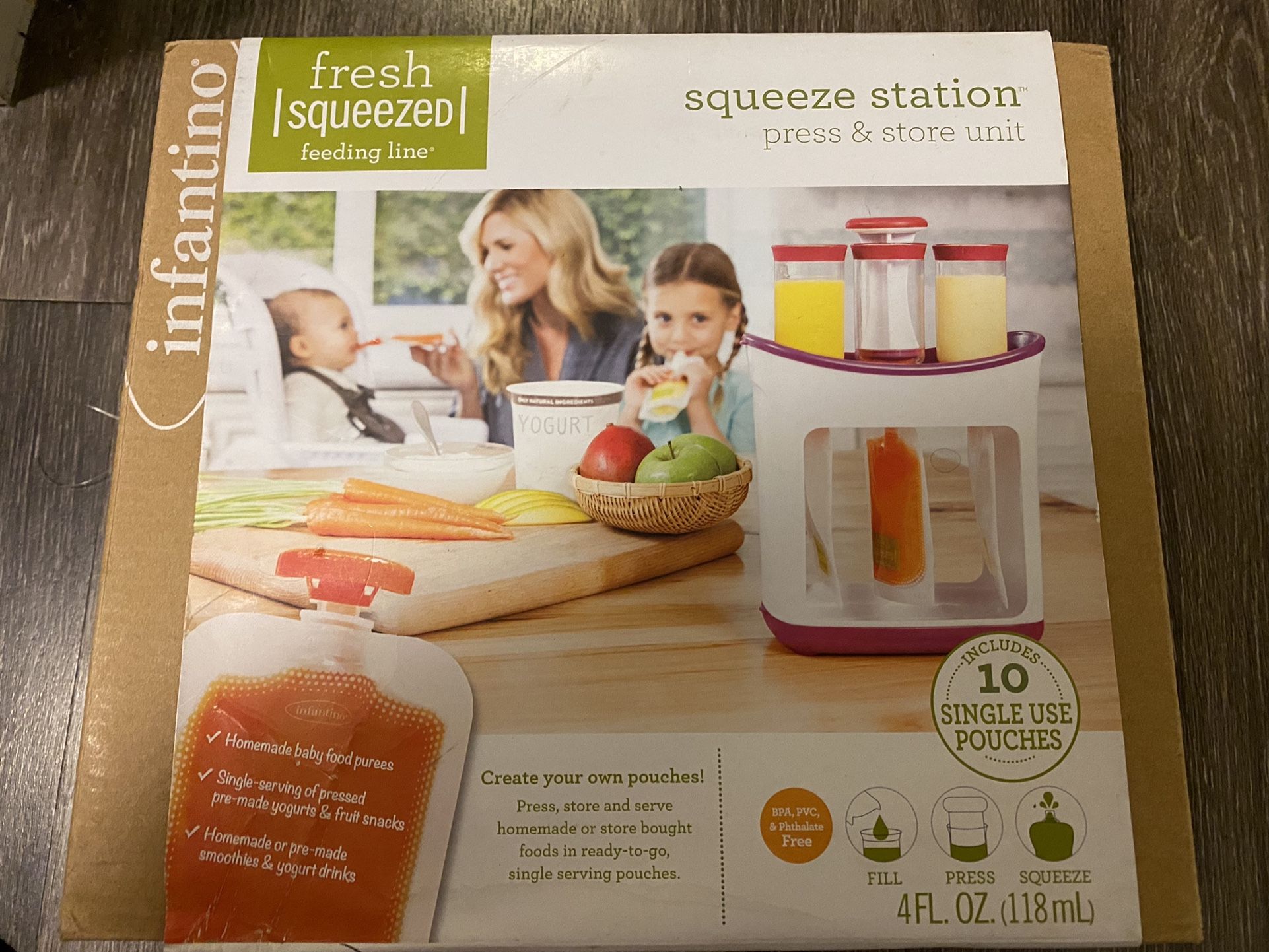 infantino baby squeeze station