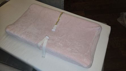 Changing Table Pad With Covers