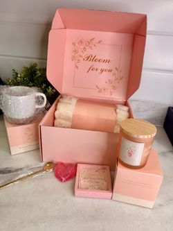 Bloom For You Pink Gift Box Set