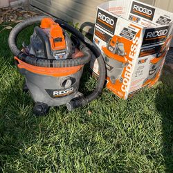 Ridgid Cordless Wet/dry Vacuum