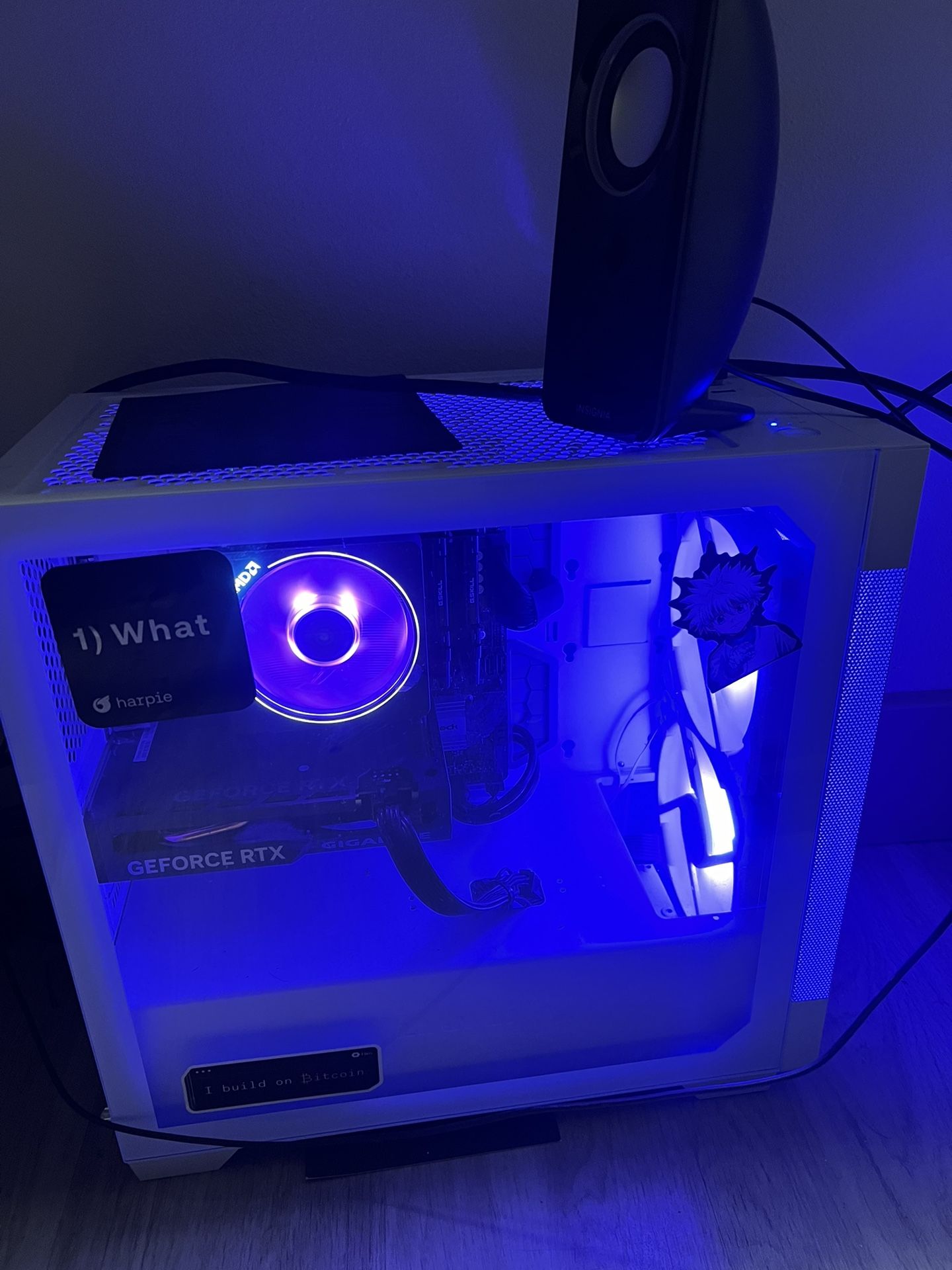 Gaming PC Powerspec G518 And Gaming Monitor