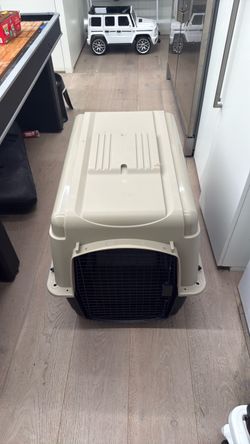 Large Plastic Dog Travel Crate 36’