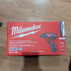 Milwaukee M12 1/4 Screwdriver Kit (2401-22)
