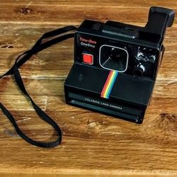 Poloroid Camera 