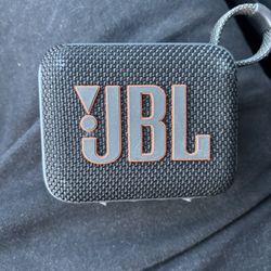 JBL 4