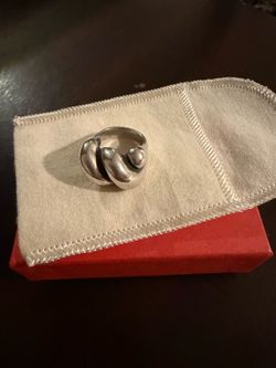 James Avery