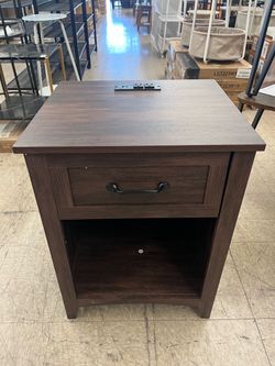 VASAGLE Farmhouse Nightstand w/ Charging Station - Maroon