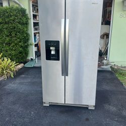 Whirlpool 25 cu. ft. Side by Side Refrigerator in Monochromatic Stainless Steel 2 Yrs Old