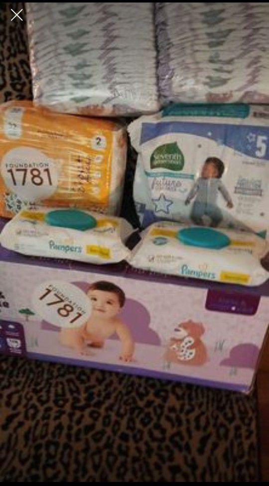 Different  Sizes Only 2,3,4,5 Left Diapers