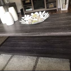 Stehle Coffee Table Set 