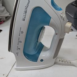 Rowe ta DX1700 Iron . $10 . City of Orange 🍊