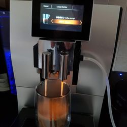 Jura-Z8-Coffee-Machine 