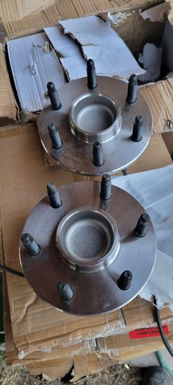 2000----2008 Chevy Tahoe, avalanche, suburban, Express  /GMC Yukon , Yukon XL, front wheel bearing hub  2x4 only