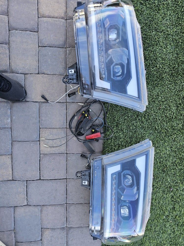 19-23 Ram 1500 HeadLights LED Projector Light