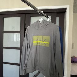 Calvin Klein men’s sweater size M