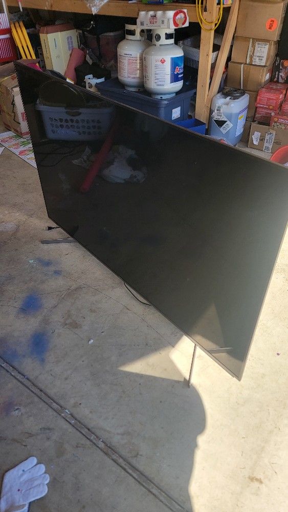 65' SONY SMART TV