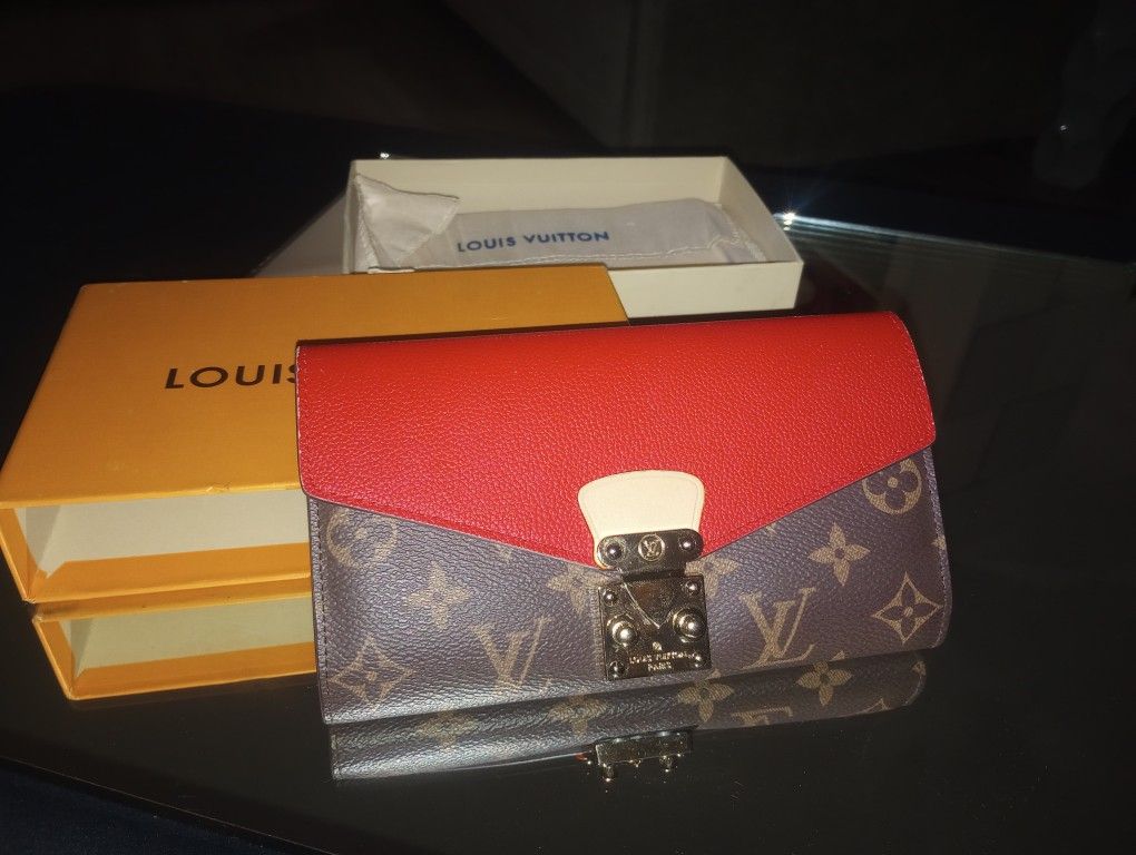 Pallas Louis Vuitton Wallet
