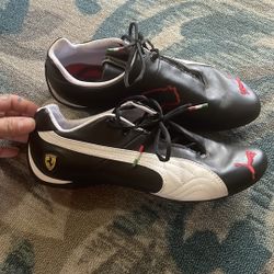 Puma Size 9 Womans Like New