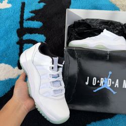 Jordan 11 Low Legend Blue 