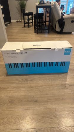 Electronic Keyboard *Brand New*