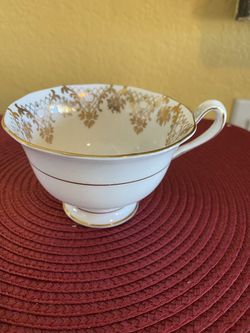 VTG Royal Albert Cup Saucer Elegant White Gold Gilded Design China England Read
