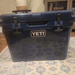 Yeti Cooler 35 Quarts
