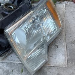 Headlight Passenger Side F150
