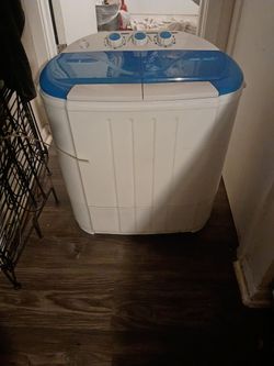Mini washer and spin dryer
