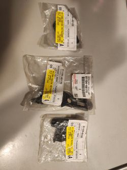 2022-24 Toyota Venza Left Headlight Assembly Rebuilt Tabs