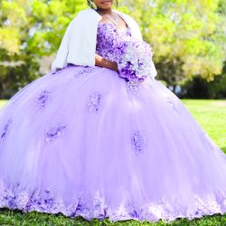 Quinceñera dress for sale