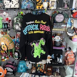 Like new Disneyland, Main Street electrical parade spirit, jersey size L