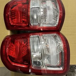 Ram 1500 Headlight