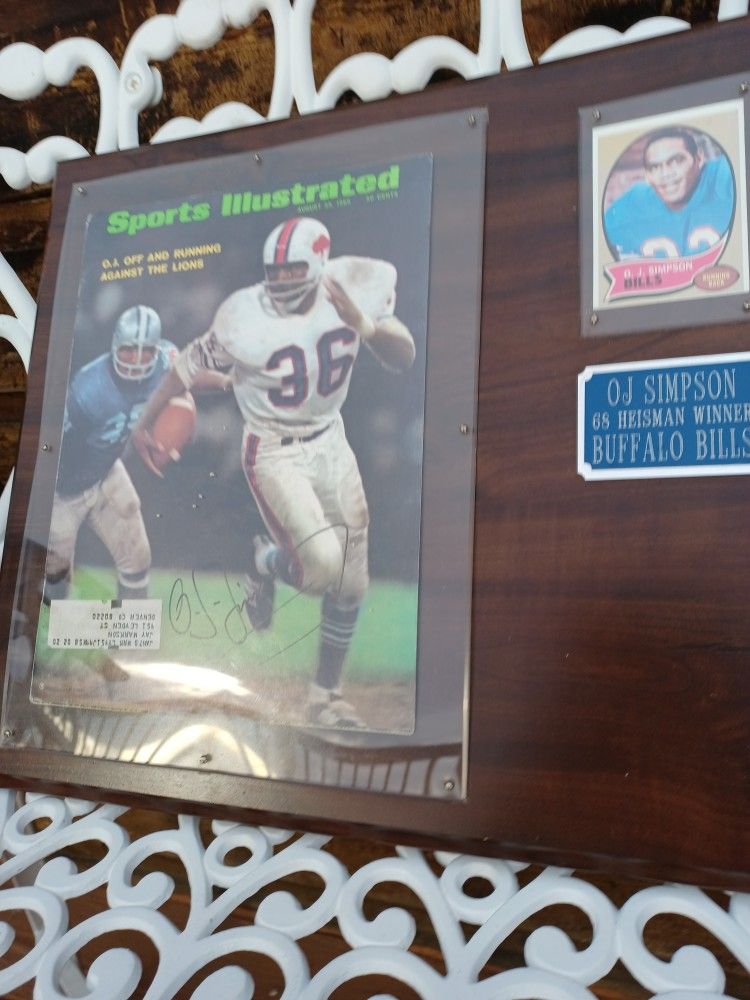 O J SIMPSON Sports Illustrated AUTOGRAPHED(Certified) +Rookie Card