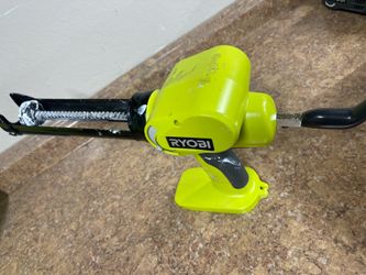 Ryobi 18V Cordless 10 oz. Caulk & Adhesive Gun (Tool Only)