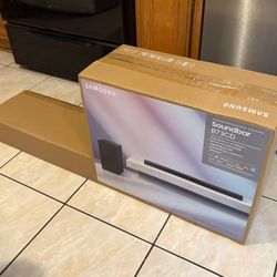 Samsung HW-B73CD 5.1ch Soundbar Home Theater System | Dolby Audio & DTS Virtual:X | Wireless Subwoofer  | Adaptive Sound