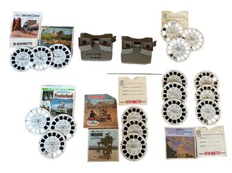 2 Vintage 3D View-Master Toy Stereo Picture Viewers 1970's lot Disney, Grand Canyon & More