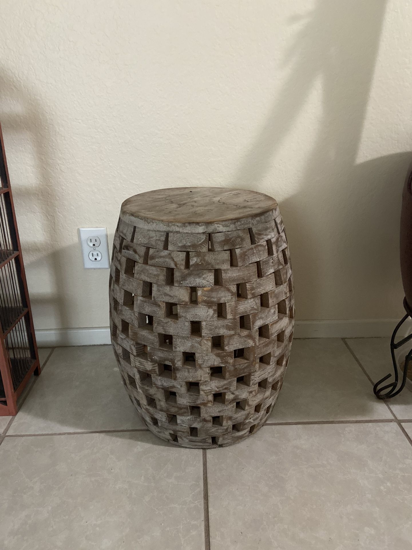 Wood Plant Holder 