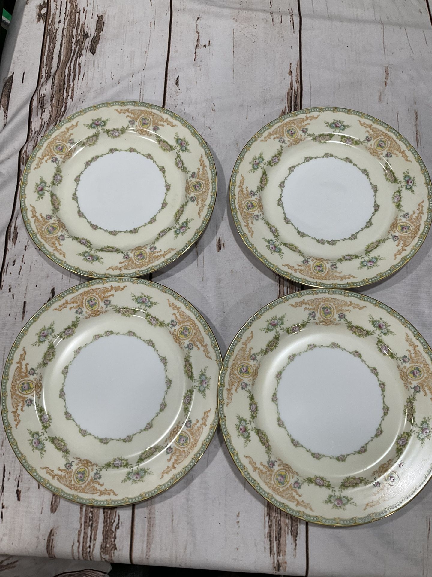 FOUR MEITO CHINA MADE IN JAPAN TRIANON DINNER PLATES BY NORITAKE