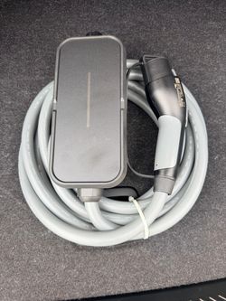 Brand new genuine BMW Flexible Fast charger 2.0