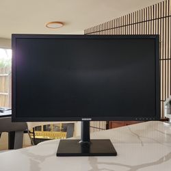 27" Samsung Flat Screen Monitor