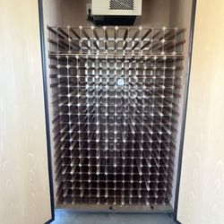 Large wine storage w/ wine mate chiller